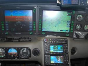 2004 Cirrus: Of course the Florida plane has cool visualizations. 